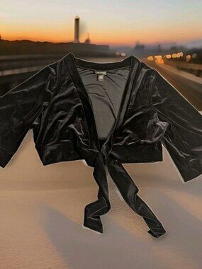 Lane Bryant Women's Black Velvet Wrap Top Cover Size 22/24